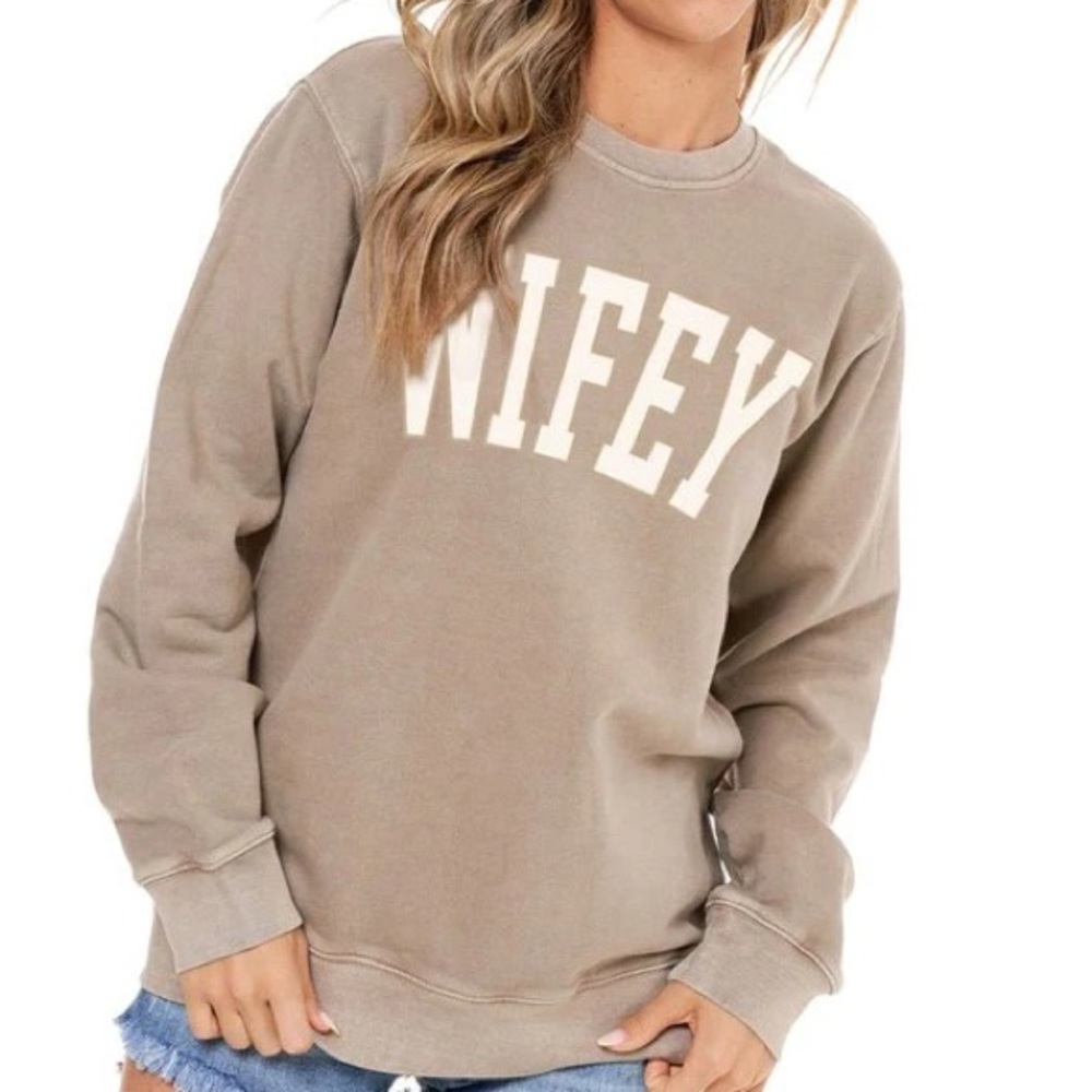 Wifey Graphic Sweatshirt